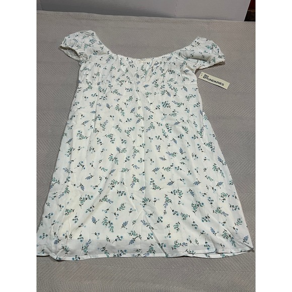 No Boundaries Dresses & Skirts - No Boundaries Women Medium White Blue Floral Fit & Flare Mini Babydoll Dress New